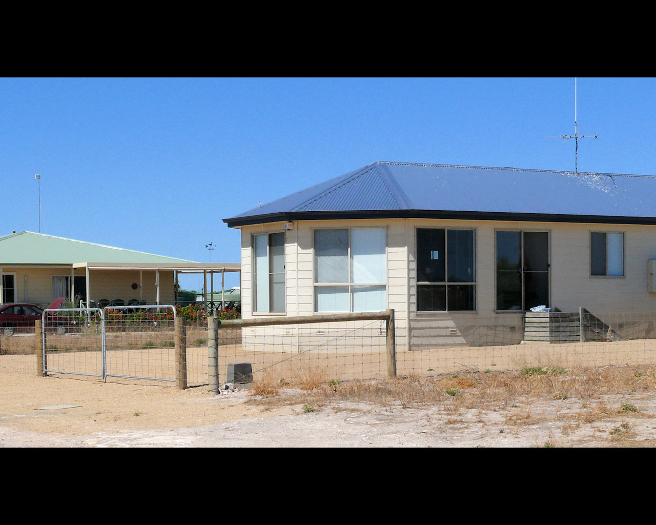 Farm fence, domestic